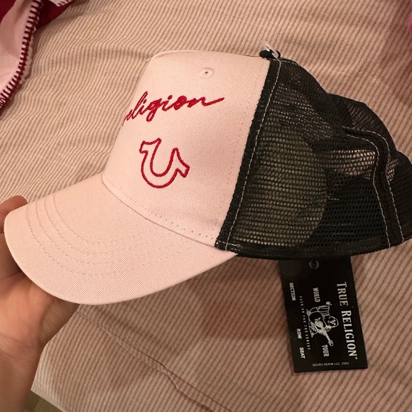 True Religion Pink trucker hat with Black Mesh - Picture 4 of 6